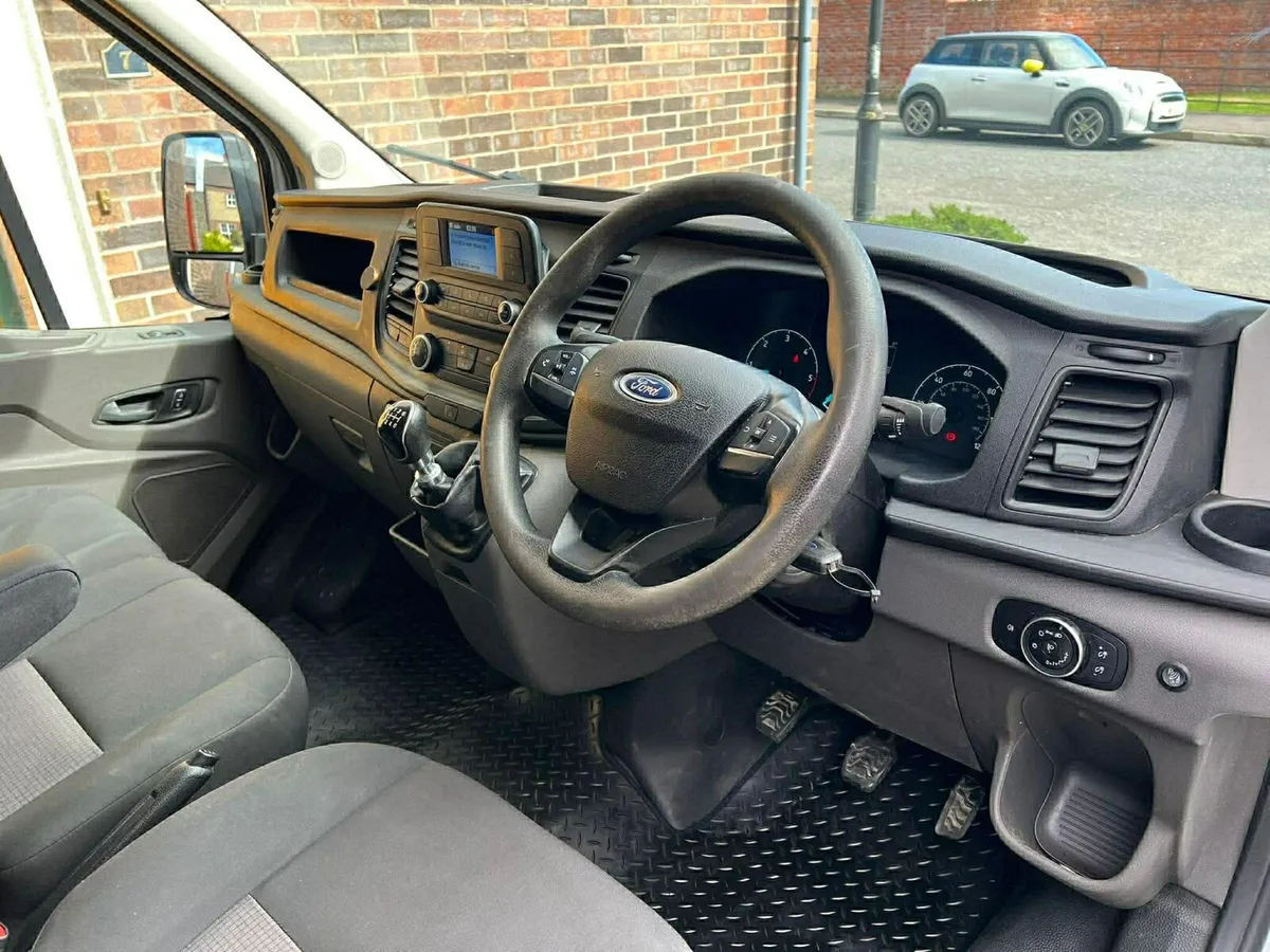 2020 ford transit 2.0d 8k - Image 2