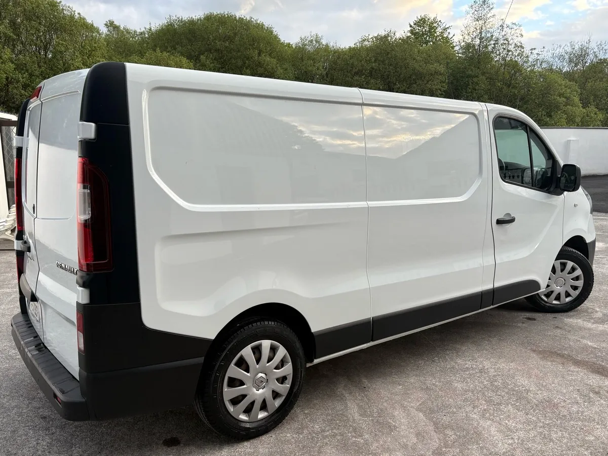 2019 Renault Traffic LWB (New DOE) - Image 2