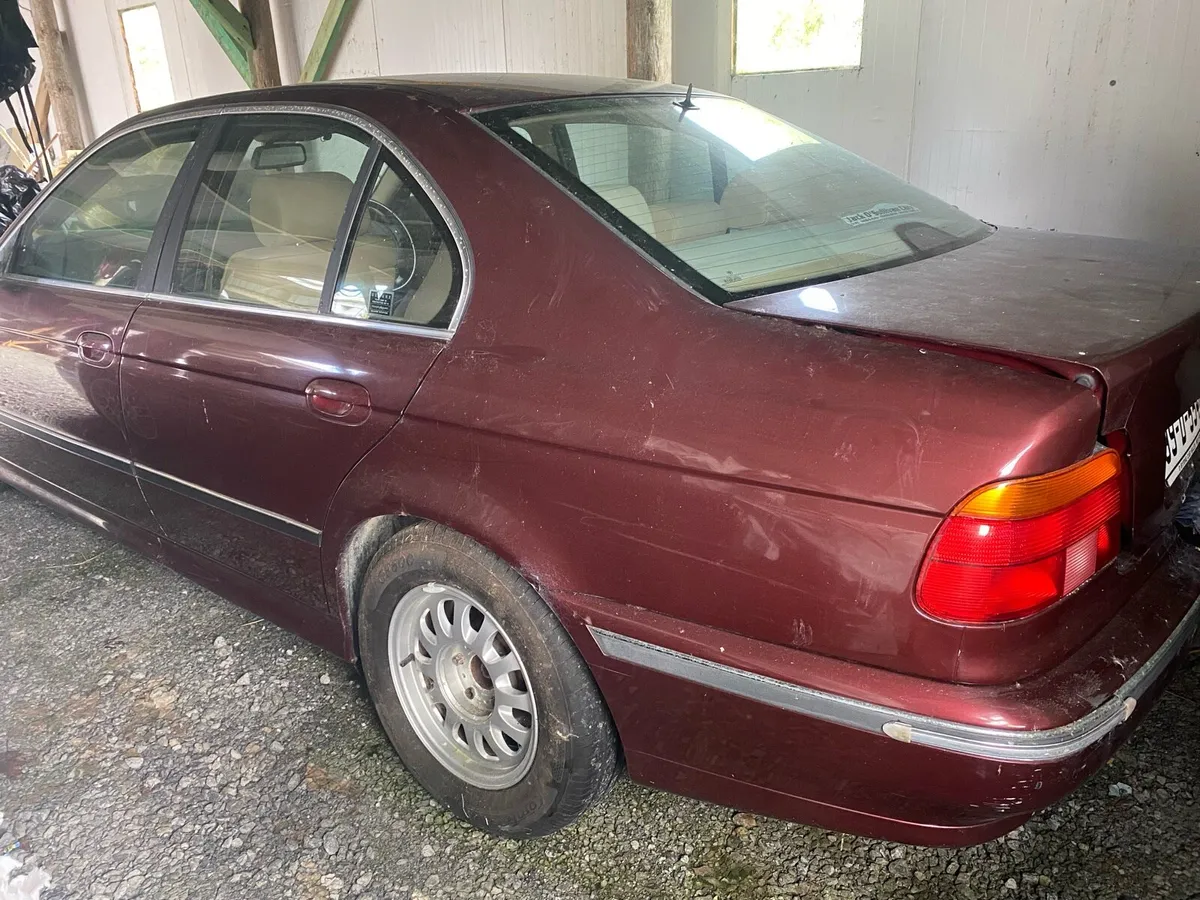 BMW 528i - Image 4
