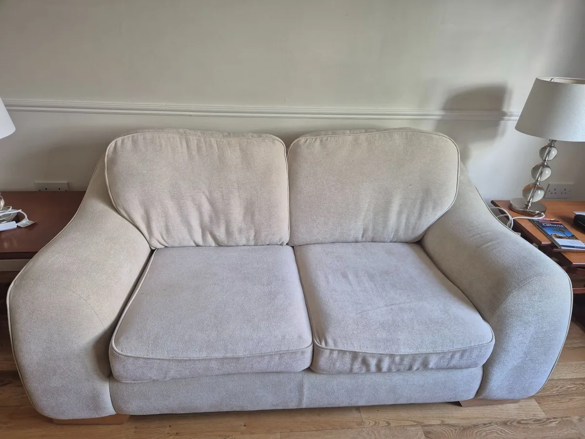 2 & 3 seater Sofa suite - Image 3