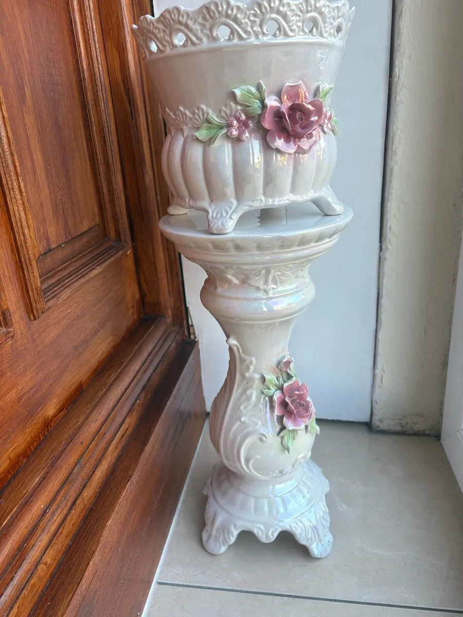 jardiniè & pedestal