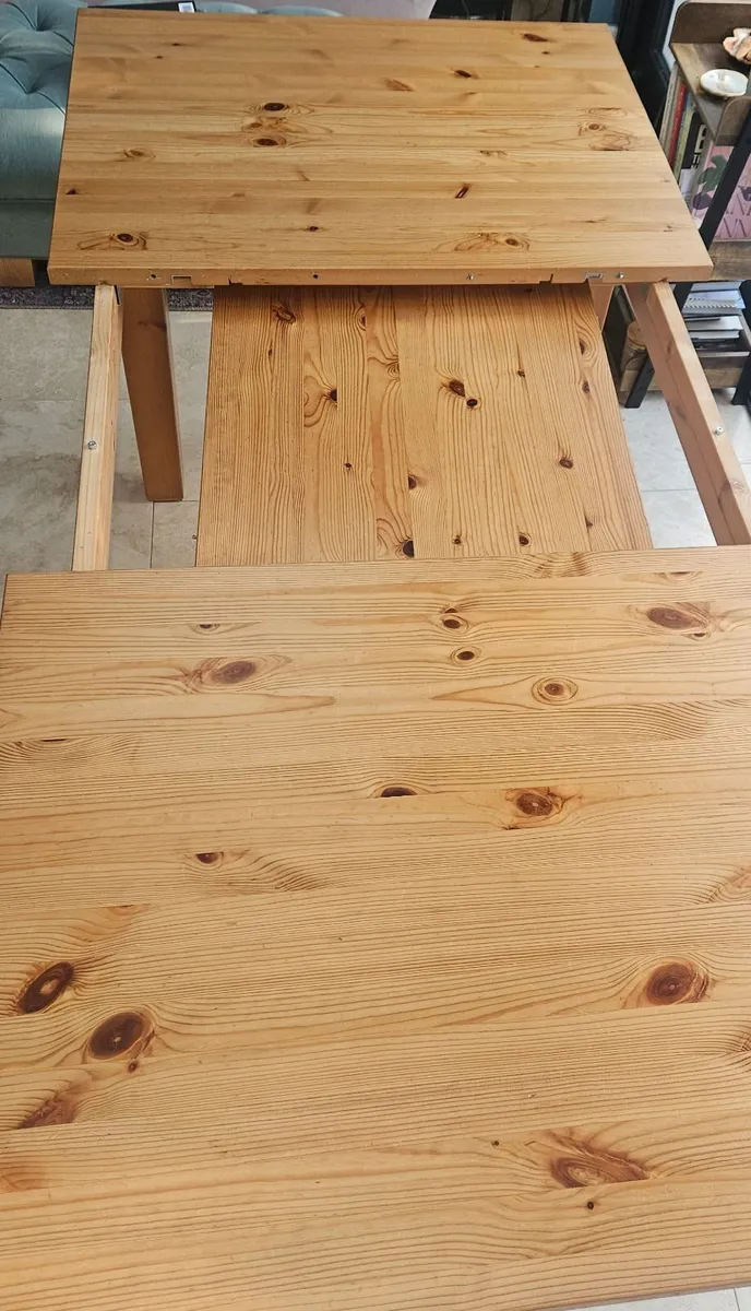 Dining table - Image 2