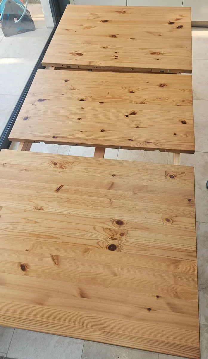 Dining table - Image 3