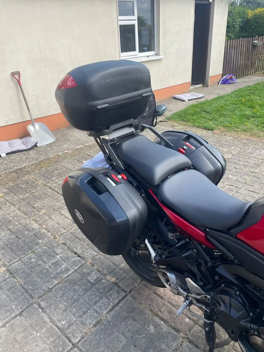 Givi boxes and brackets,l - Image 3