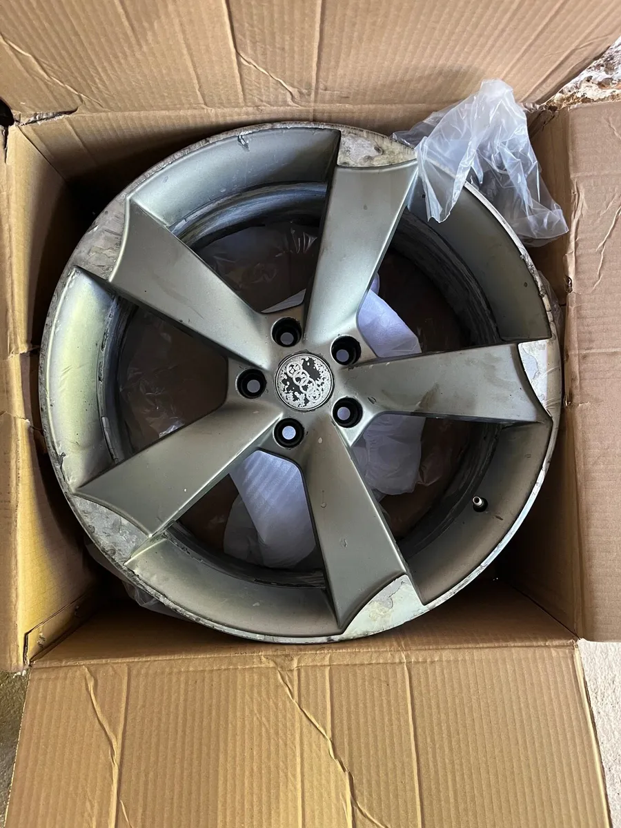 19” ttrs alloys - Image 3