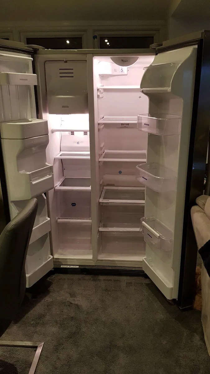 Whirlpool American Fridge Freezer - Image 3