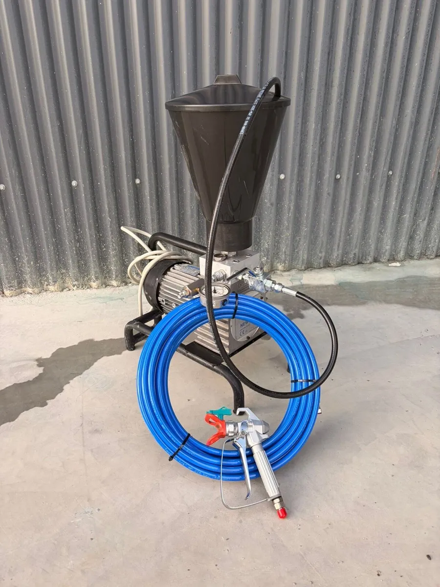 Airless diaphragm sprayer with electric motor - Image 1