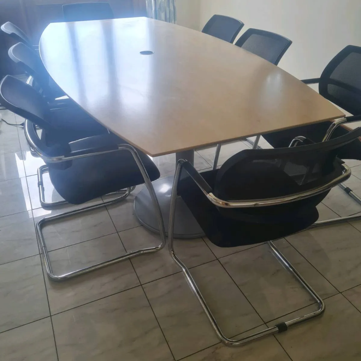 Executive boardroom tables with - Image 1