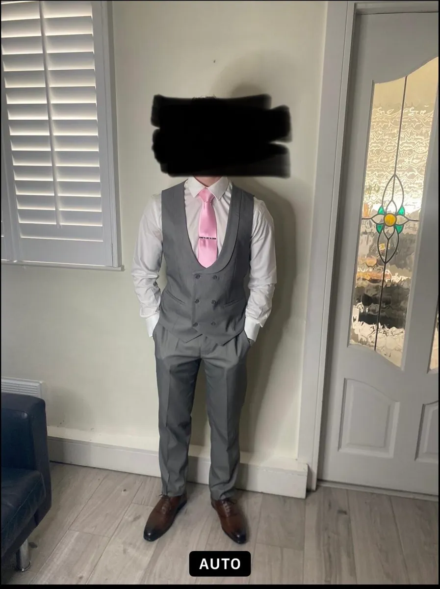 Grey Debs suit three piece - Image 3