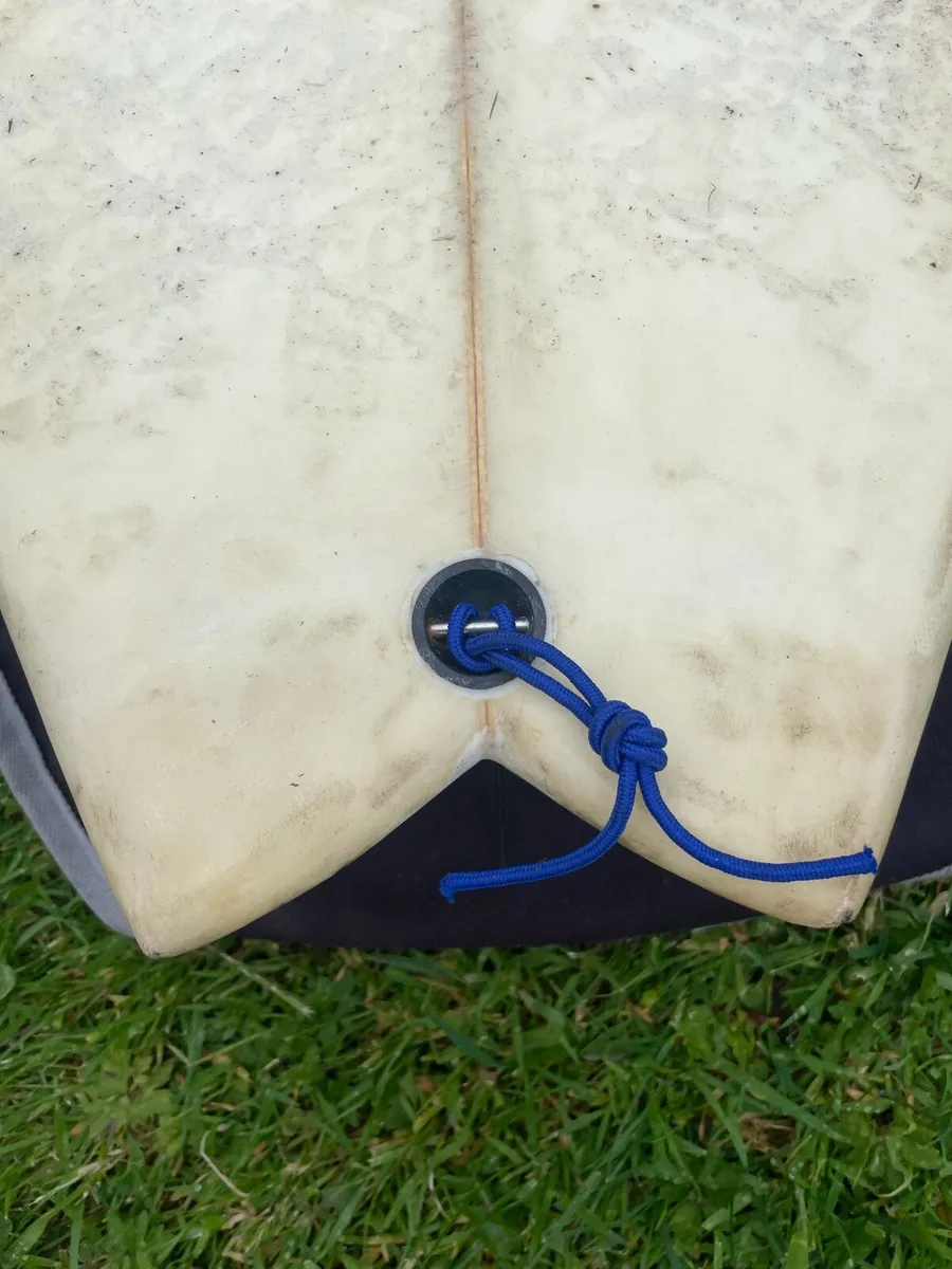 Al Merrick 6” 4 Sashimi surfboard - Image 4