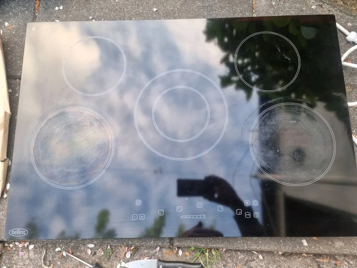 Ceramic hob - Image 2