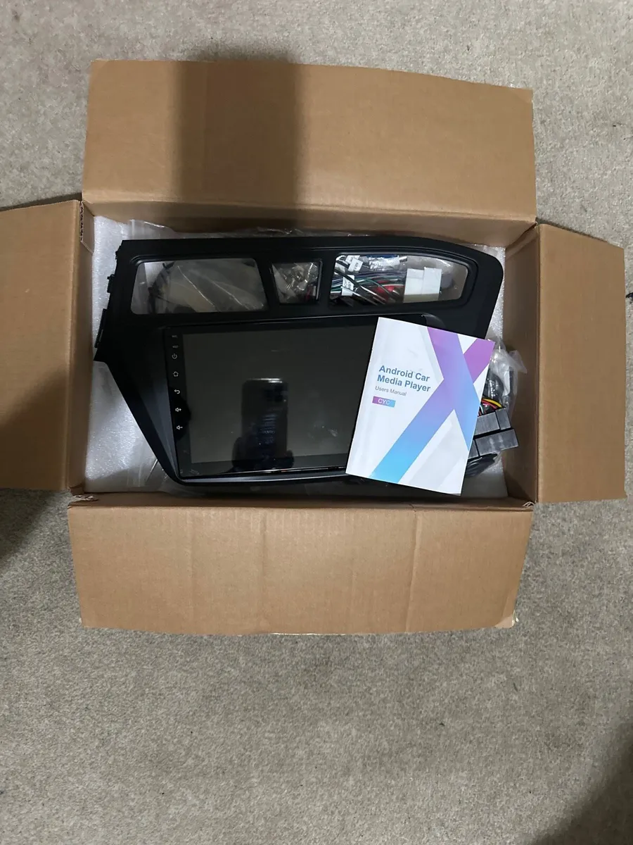 10” Android car stereo | CarPlay | Android | New - Image 1