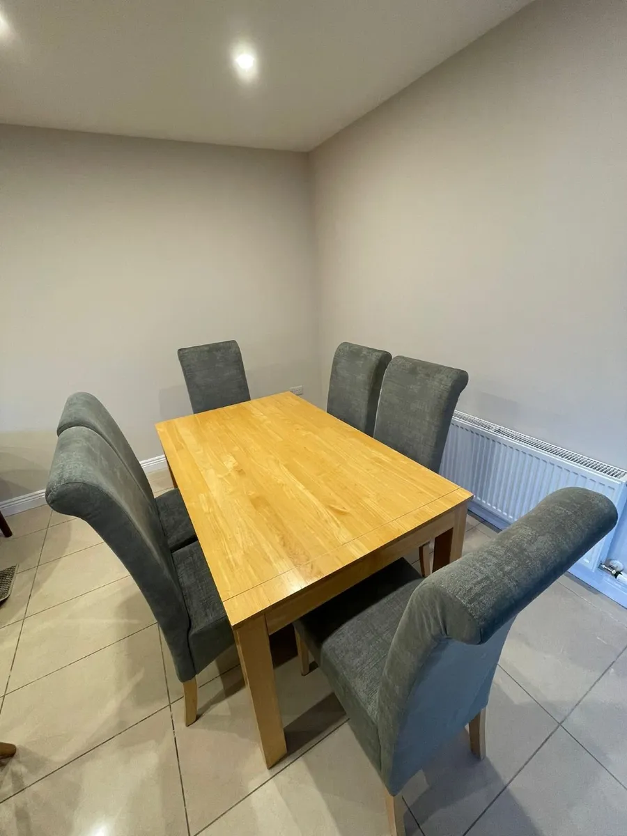 Dining room table and chairs - Image 3