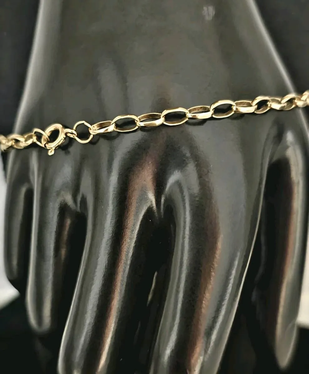 9 Carat Yellow Gold Chain 2.9 grams.
 20cm - Image 3