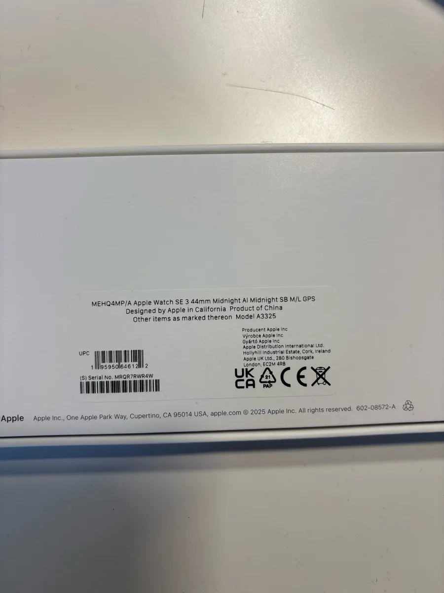 Apple Watch SE 44mm Midnight aluminium - Image 3