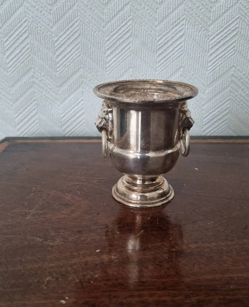 Vintage Viners Goblet Vase - Image 1