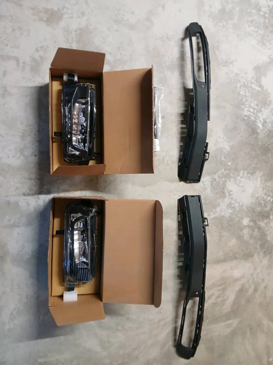 Transporter parts - Image 1