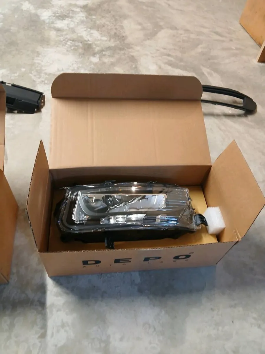 Transporter parts - Image 2