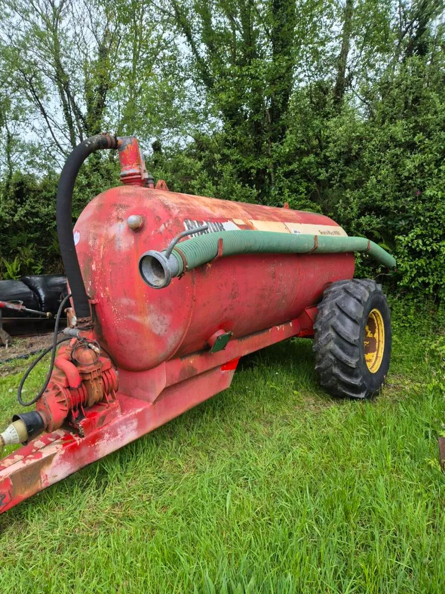Slurry tanker - Image 3