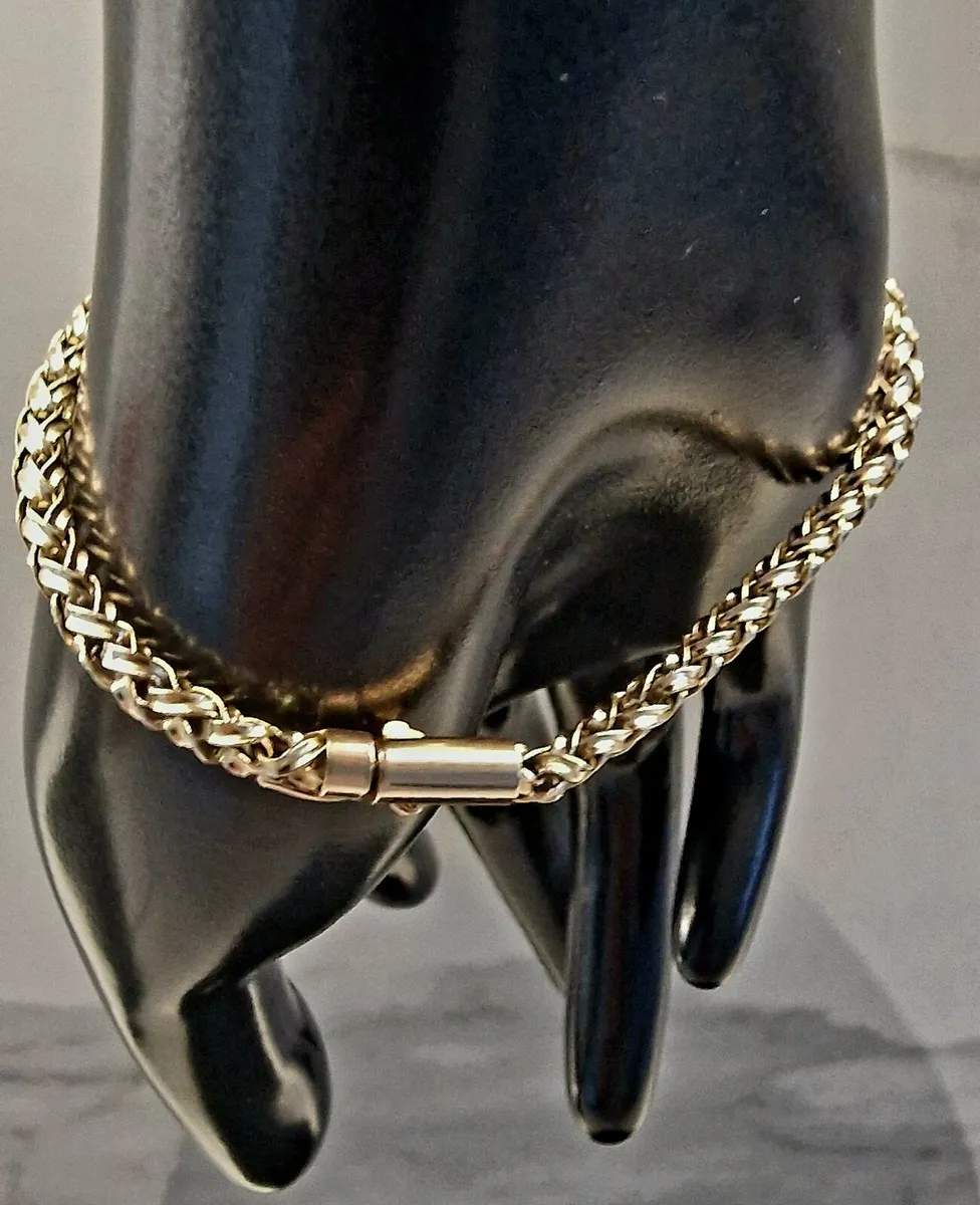 14 Carat Yellow Gold Wheat Chain Bracelet 18cm - Image 1