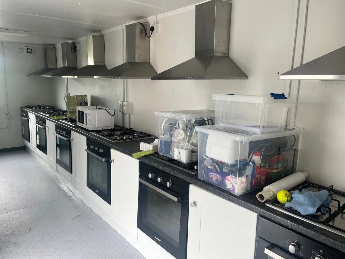 Kitchen appliances - Image 1