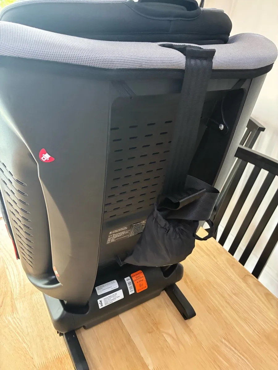 Car seat - Image 3