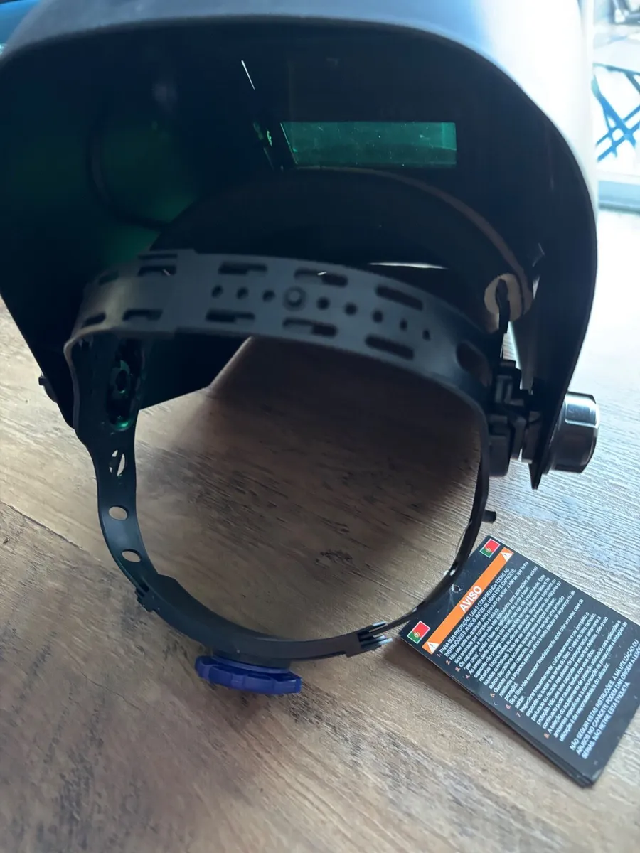Welders mask - Image 1