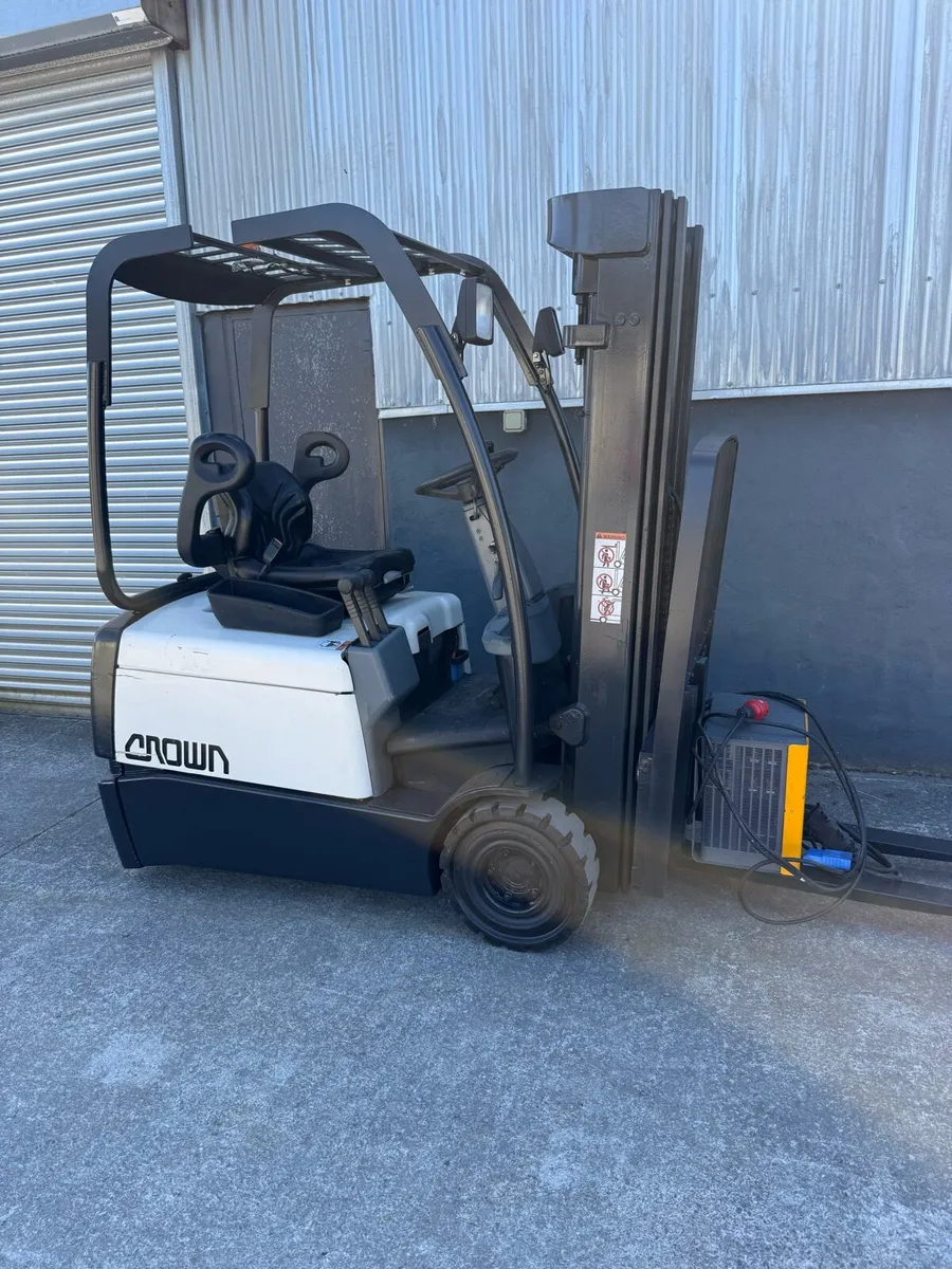 Forklift - Image 1