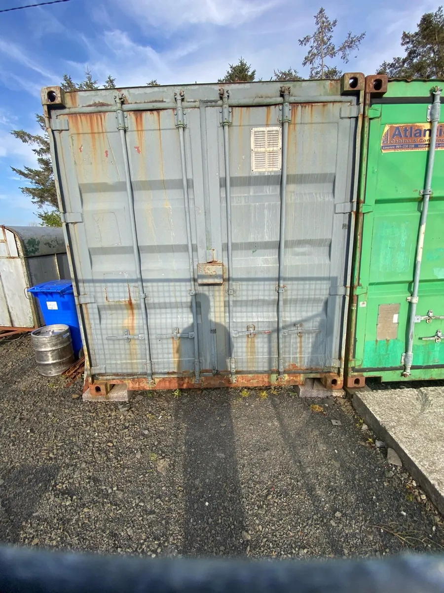 20 foot shipping container - Image 1