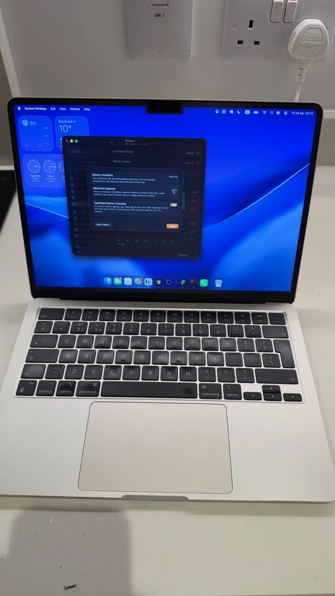 MacBook Air 13” M2 Starlight | 2022 16GB 1TB - Image 4