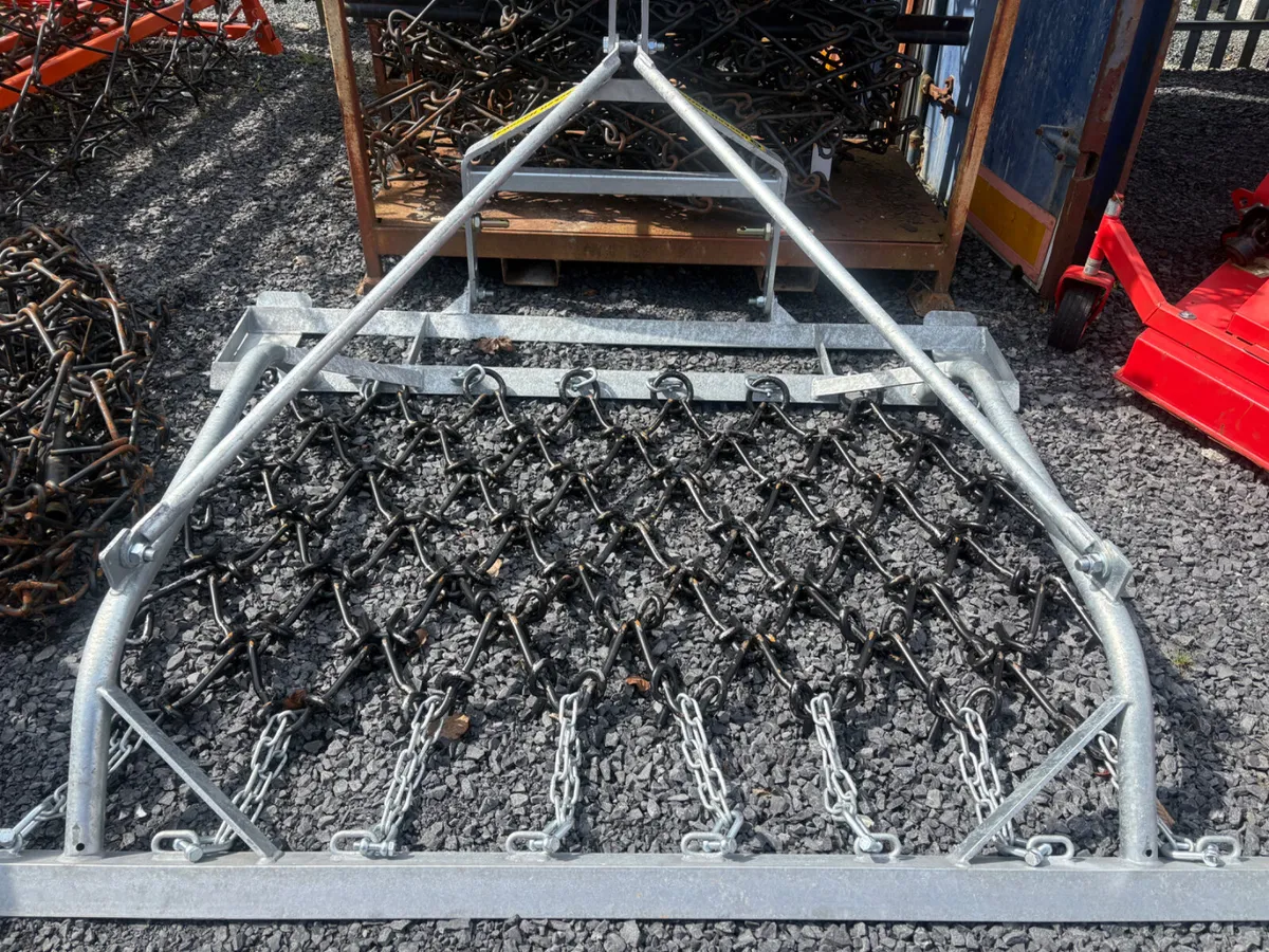 New Hackett 2m galvanised levelling chain harrow - Image 3