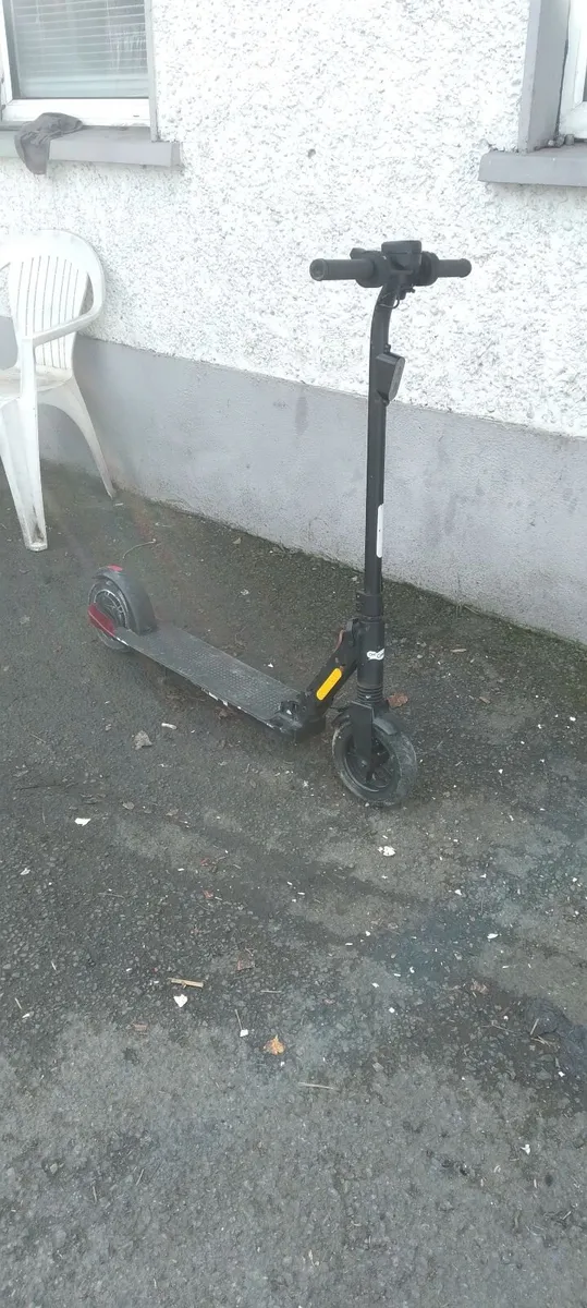 3 electric scooter read about add priced - Image 4