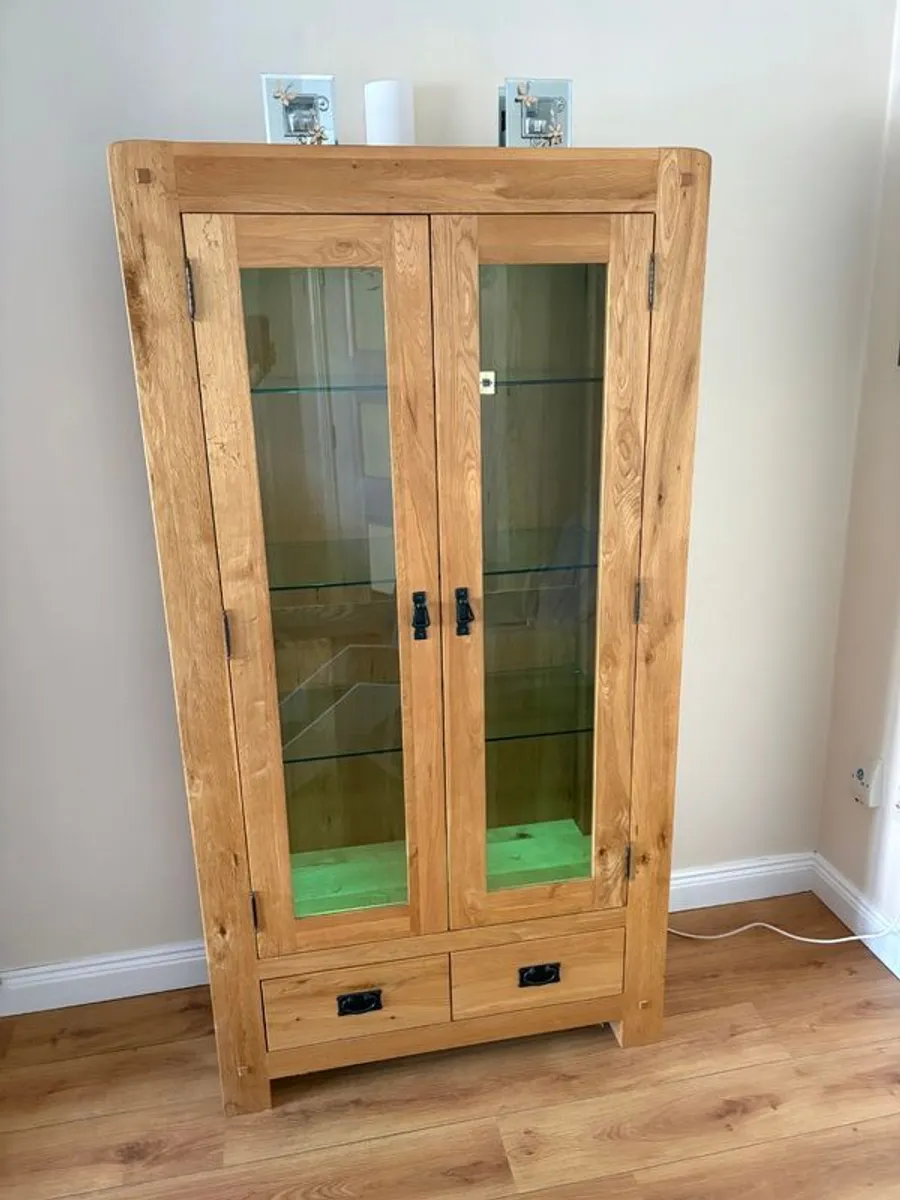 Oak wood Living room set tall side board, tv unit, coffee table, lamp table. - Image 3
