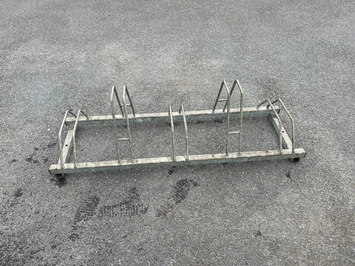 Bike Stand for 5 Bikes - Image 3
