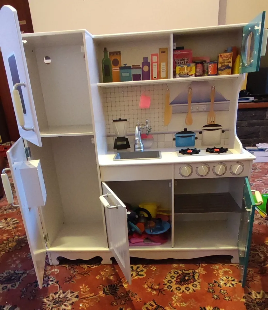 Kids wooden kitchen - Image 2