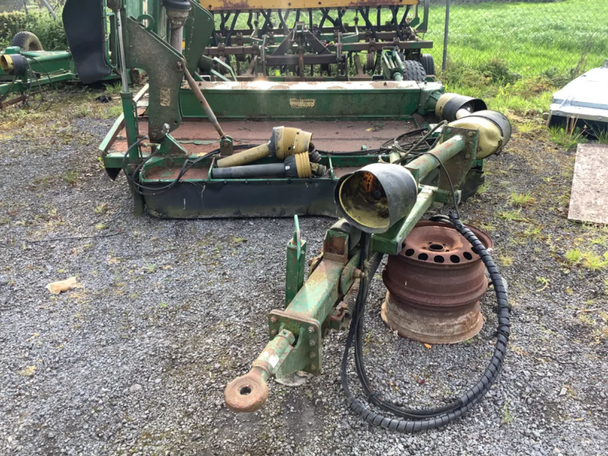 Used Major 1200 T 12 ft. Trailed topper - Image 1