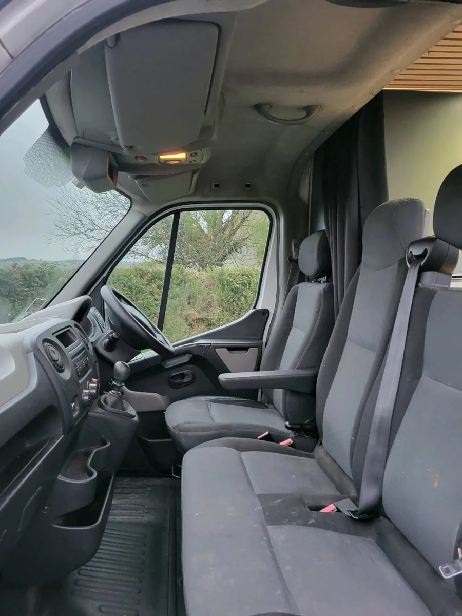 Campervan - Image 3