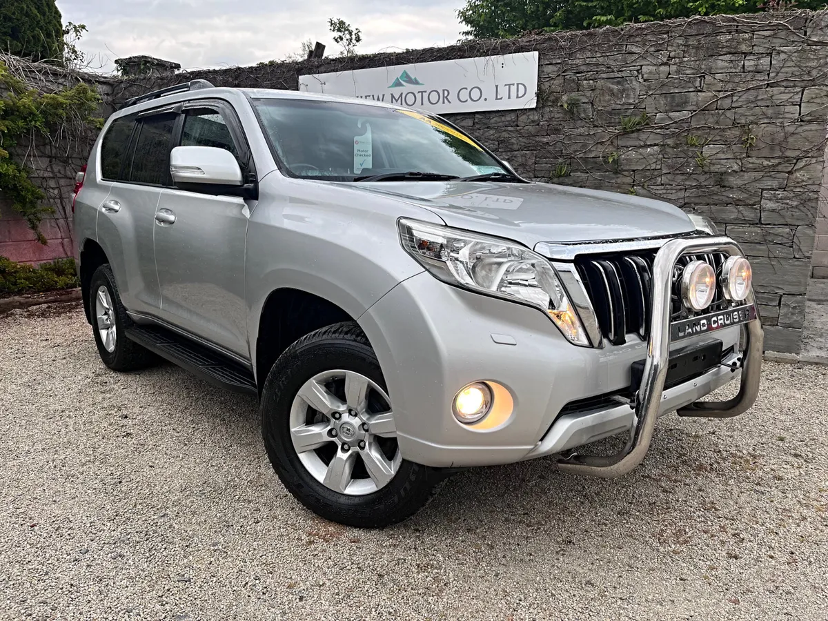2015 Toyota Land Cruiser LC Business Crew Cab - Image 4