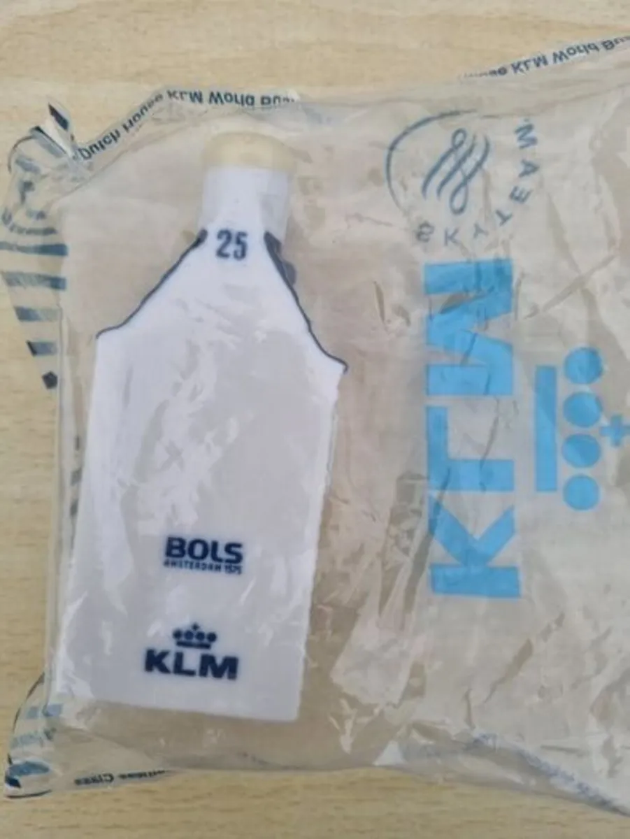 A miniature of a Dutch house from the KLM - Image 4