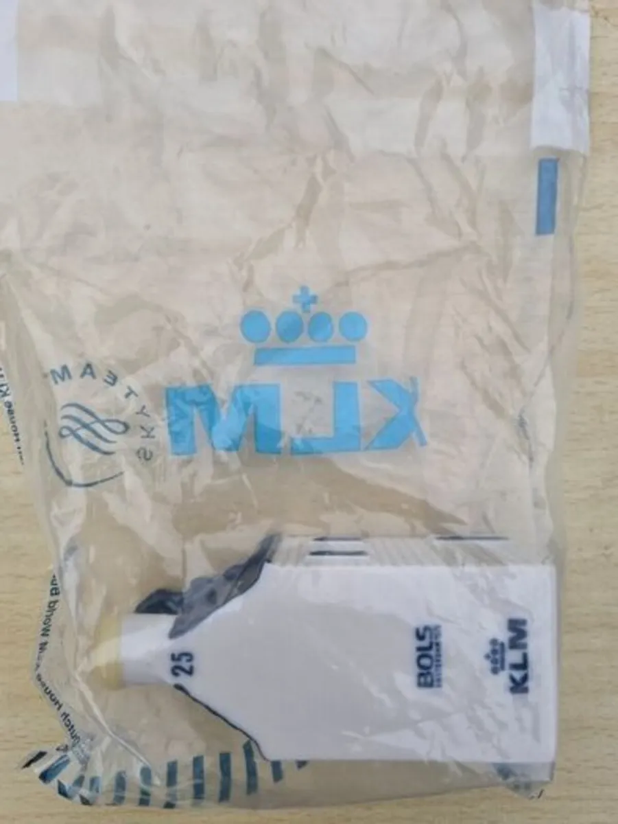 A miniature of a Dutch house from the KLM - Image 2