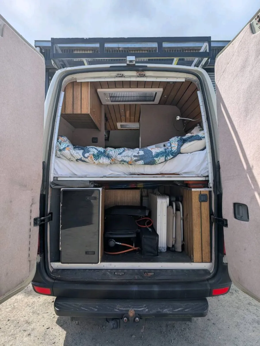 Mercedes sprinter camper - Image 3