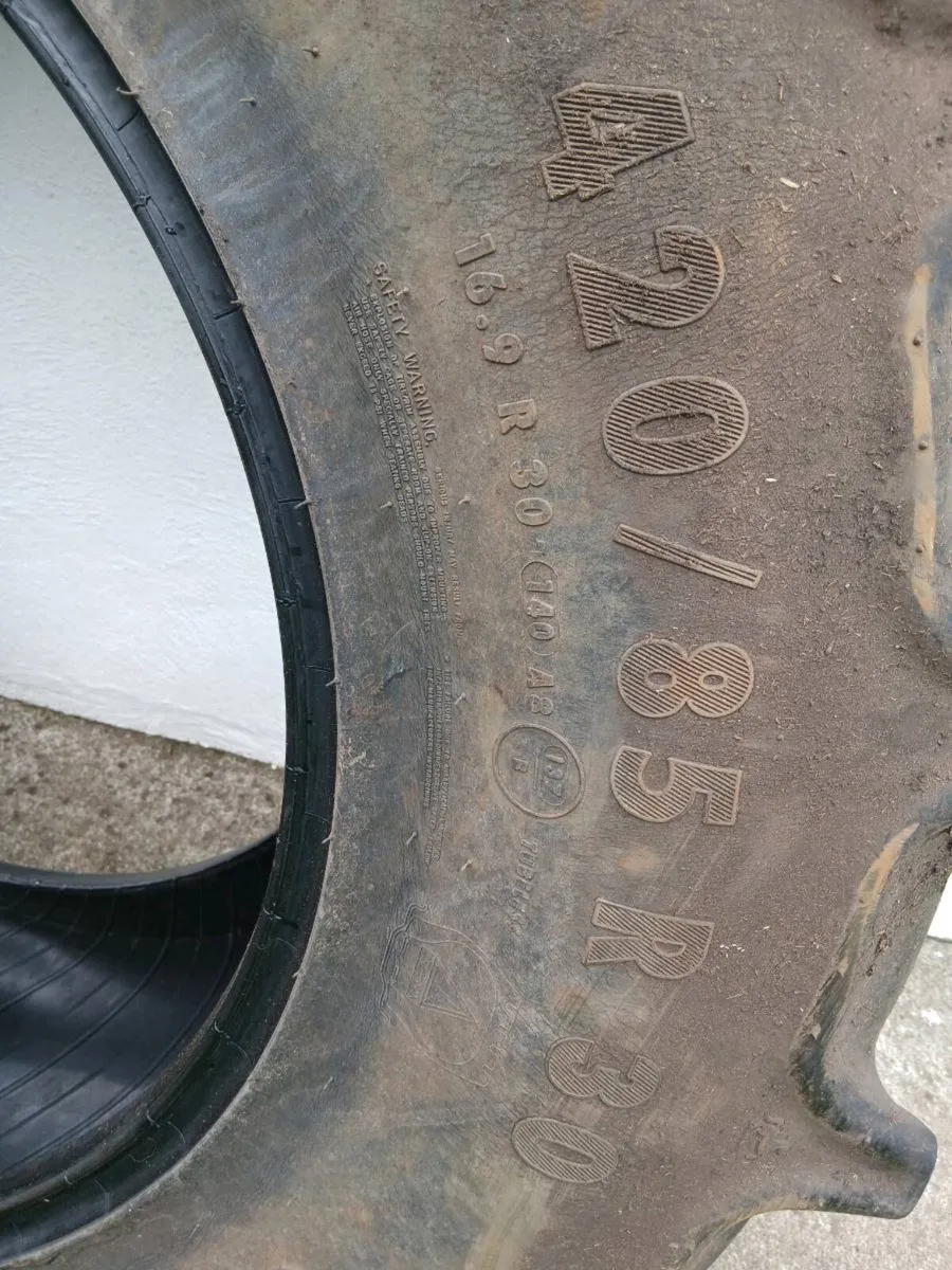 16.9 /R30 Tractor Tyre for Sale - Image 2