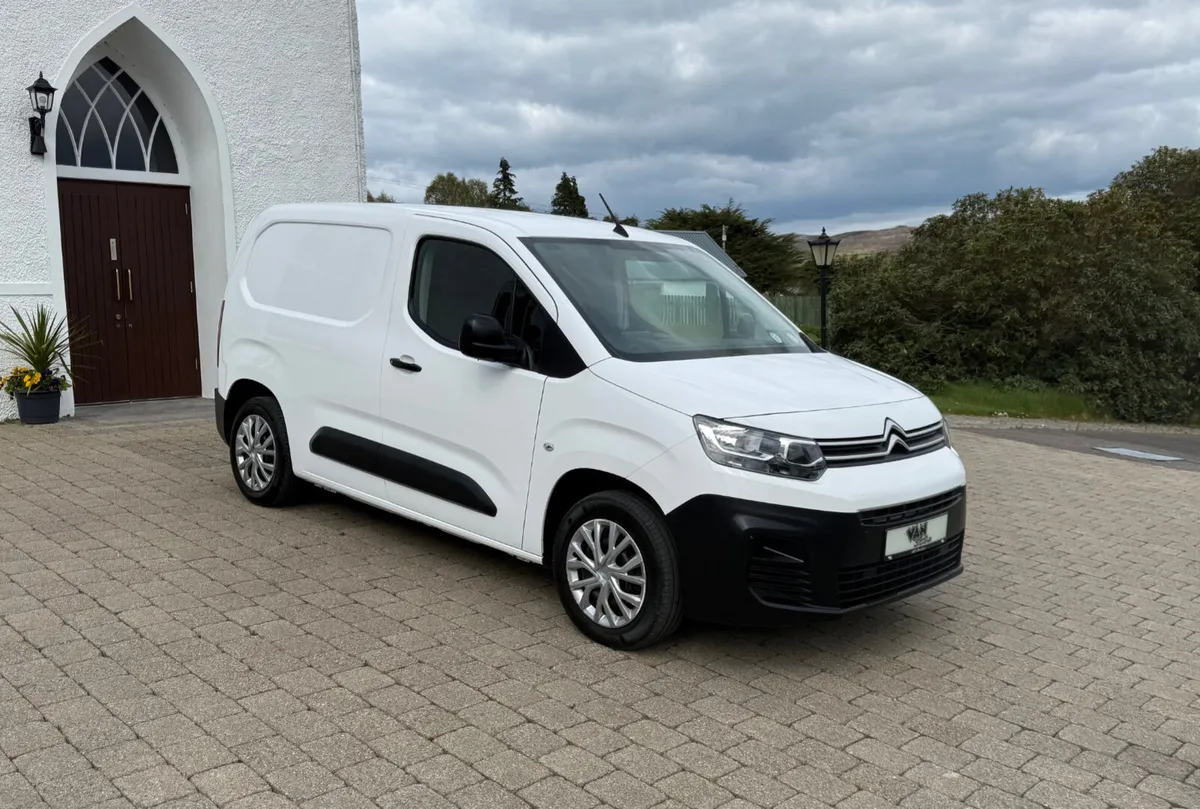 Citroen Berlingo 2021 - Image 1