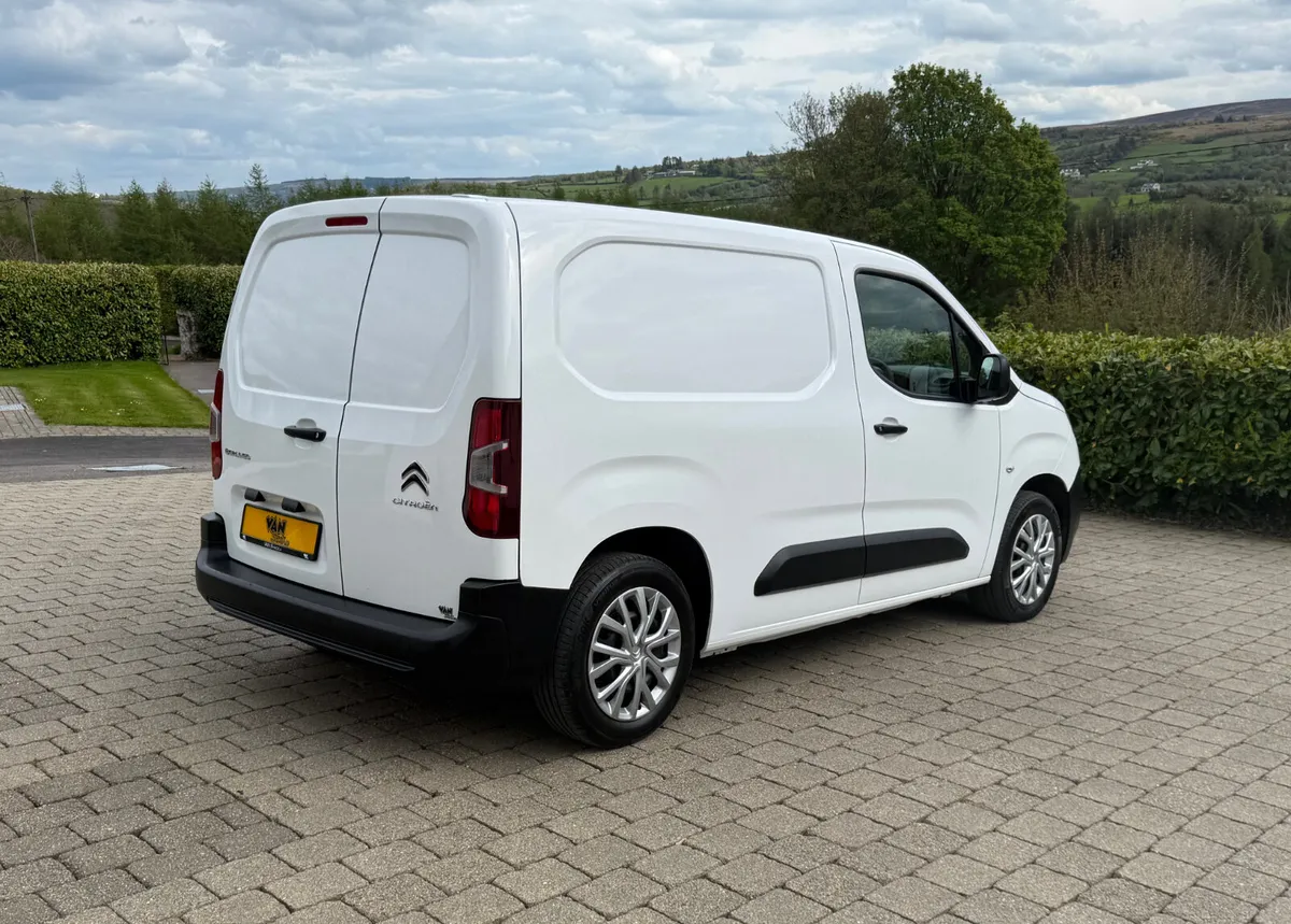 Citroen Berlingo 2021 - Image 3