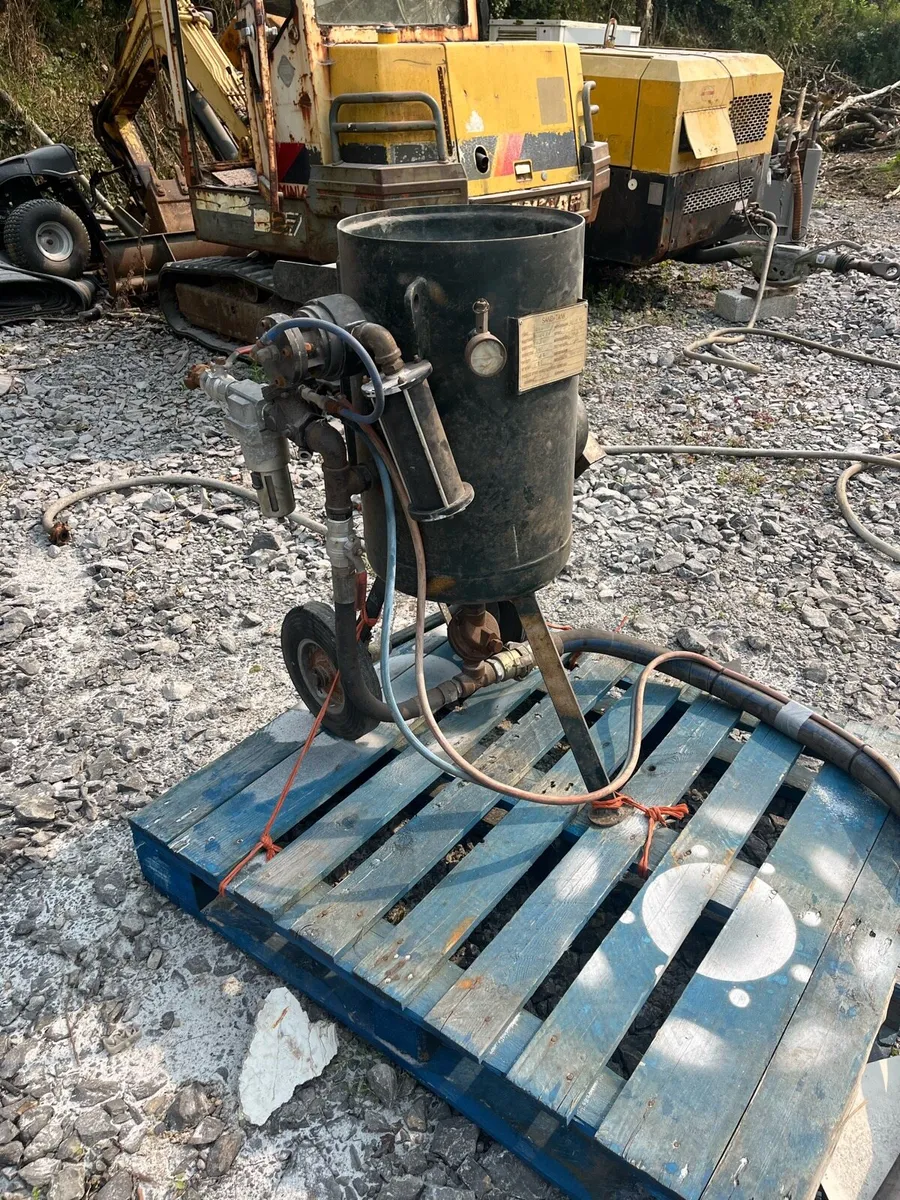 Applied sandblaster - Image 1