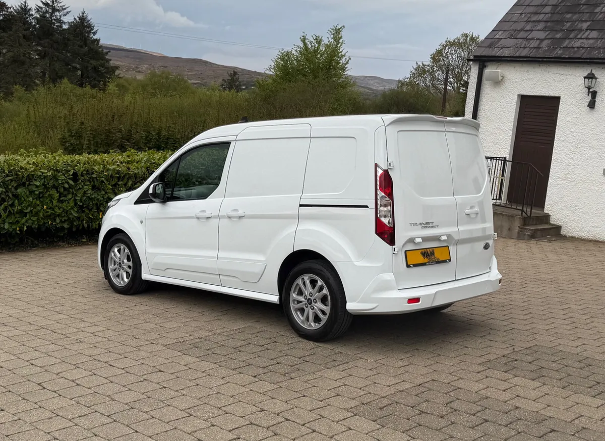 Ford Transit Connect 2022 - Image 4