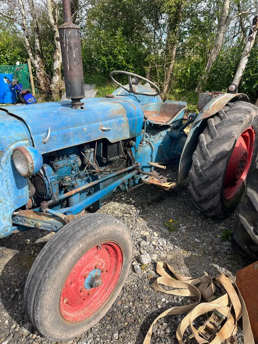 Fordson dexta - Image 1