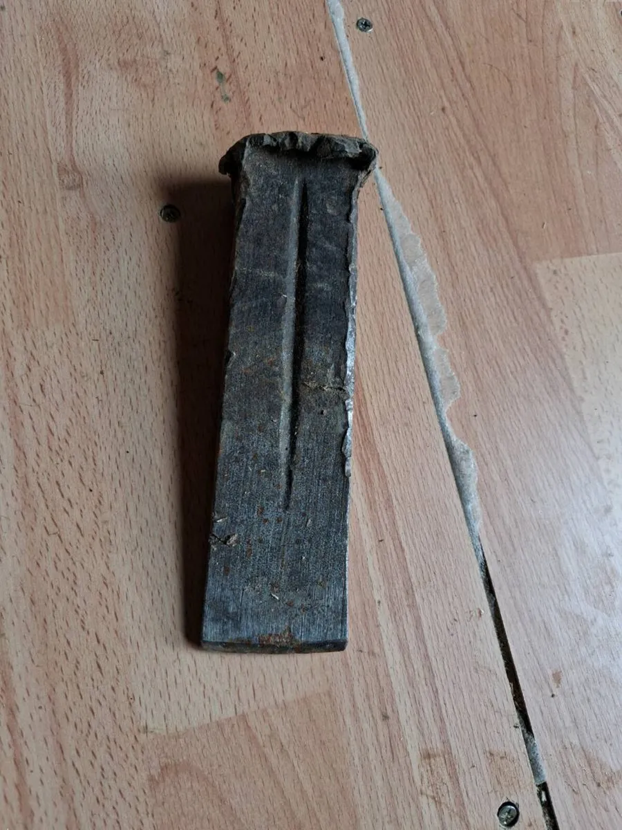 Sledge hammer and wood splitter - Image 1