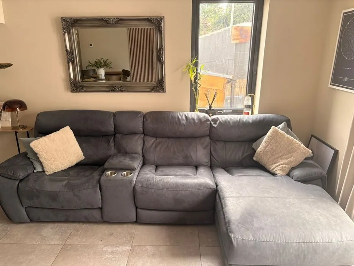 sofa - Image 3