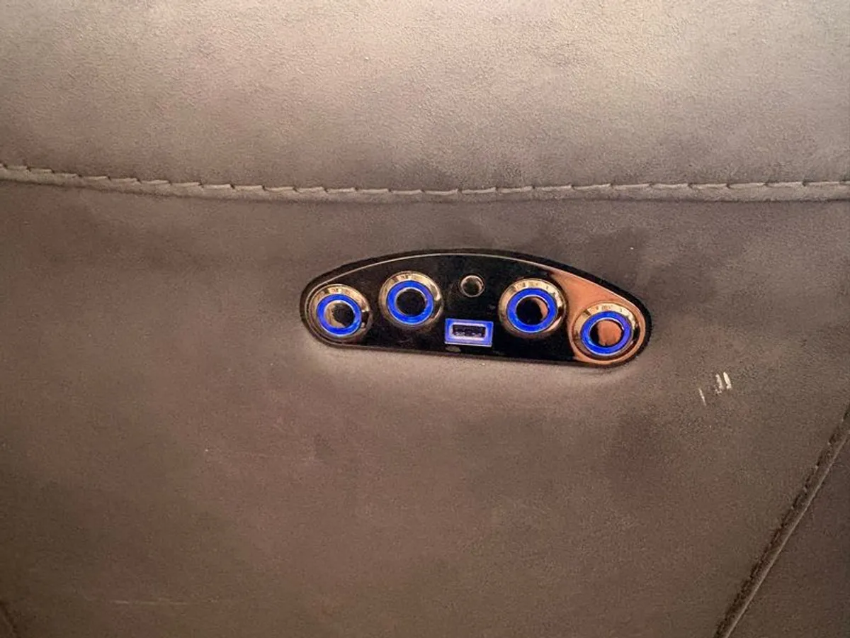 sofa - Image 4